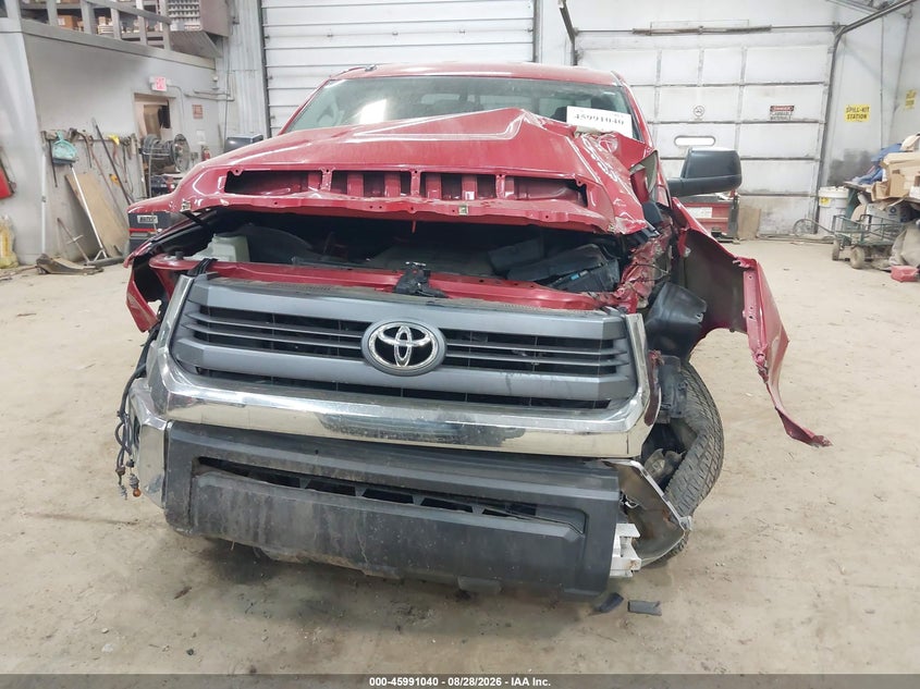 TOYOTA TUNDRA - zdjęcie 12