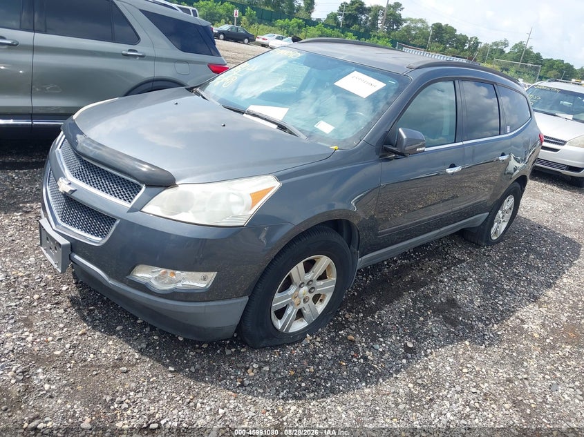 2010 CHEVROLET TRAVERSE auction photo 2