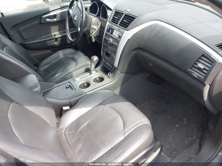 2010 CHEVROLET TRAVERSE auction photo 5