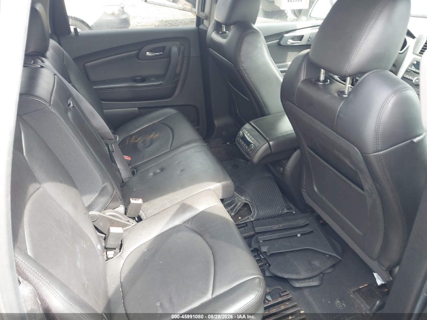 2010 CHEVROLET TRAVERSE auction photo 8