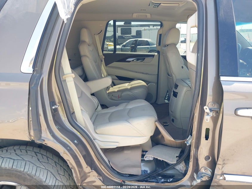 CADILLAC ESCALADE - zdjęcie 8