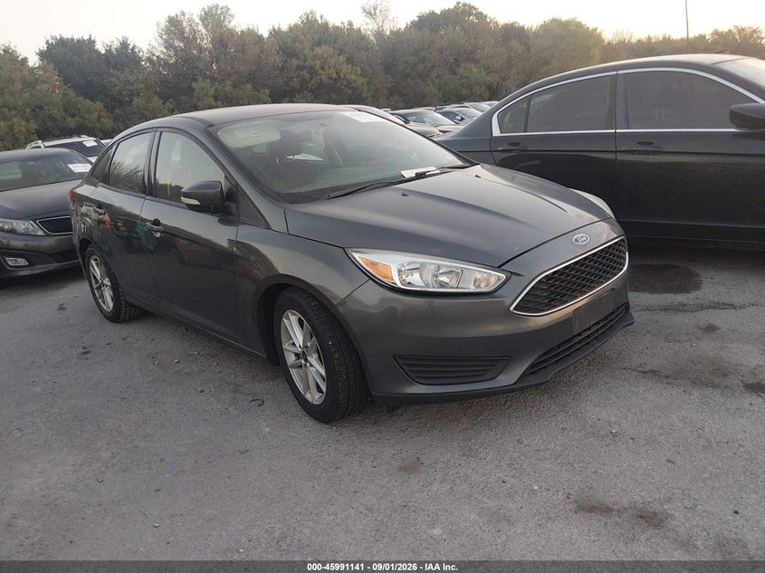 Vin: 1fadp3f27gl279209, lot: 46490466, ford focus se 2016 img_1