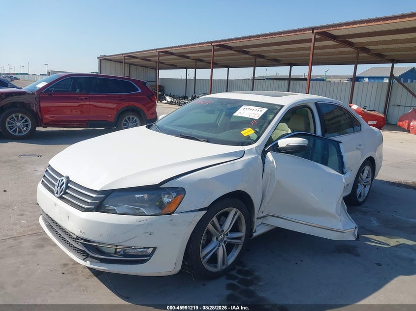 2015 Volkswagen Passat, Left Side, IAAI, VIN 1VWBS7A35FC090142 — photo 2