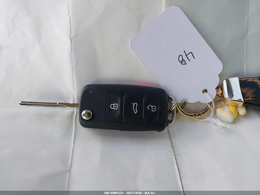 VOLKSWAGEN BEETLE 2015 VIN 3VW517AT6FM812961