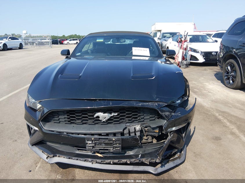 FORD MUSTANG - zdjęcie 6