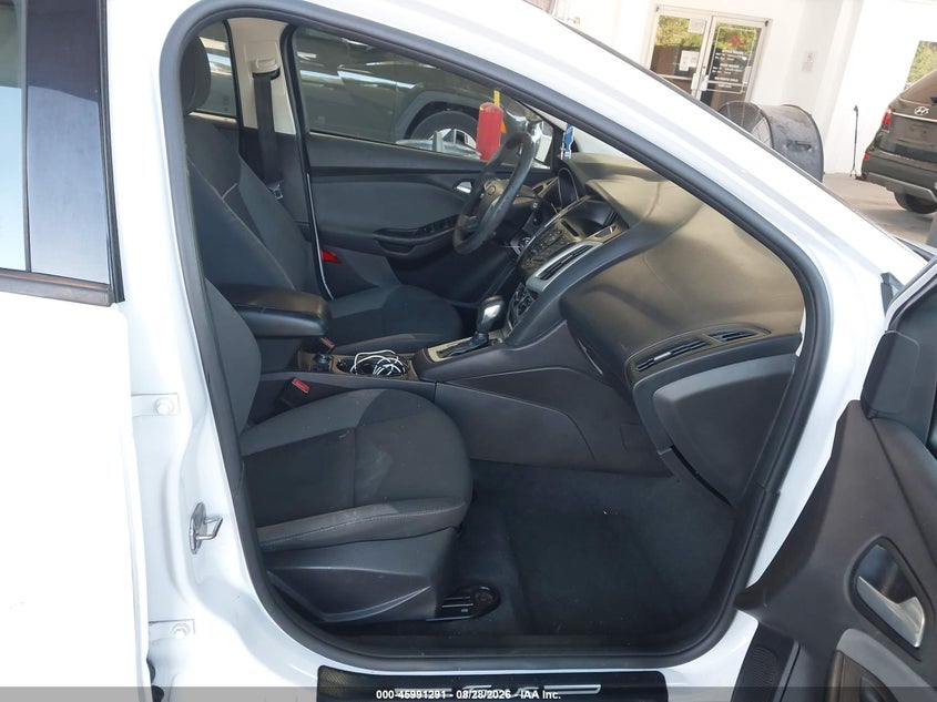 2014 FORD FOCUS auction photo 5
