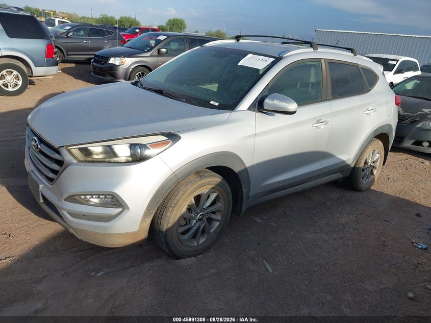 2017 HYUNDAI TUCSON auction photo 2