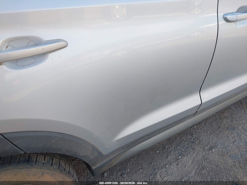 2017 HYUNDAI TUCSON auction photo 6