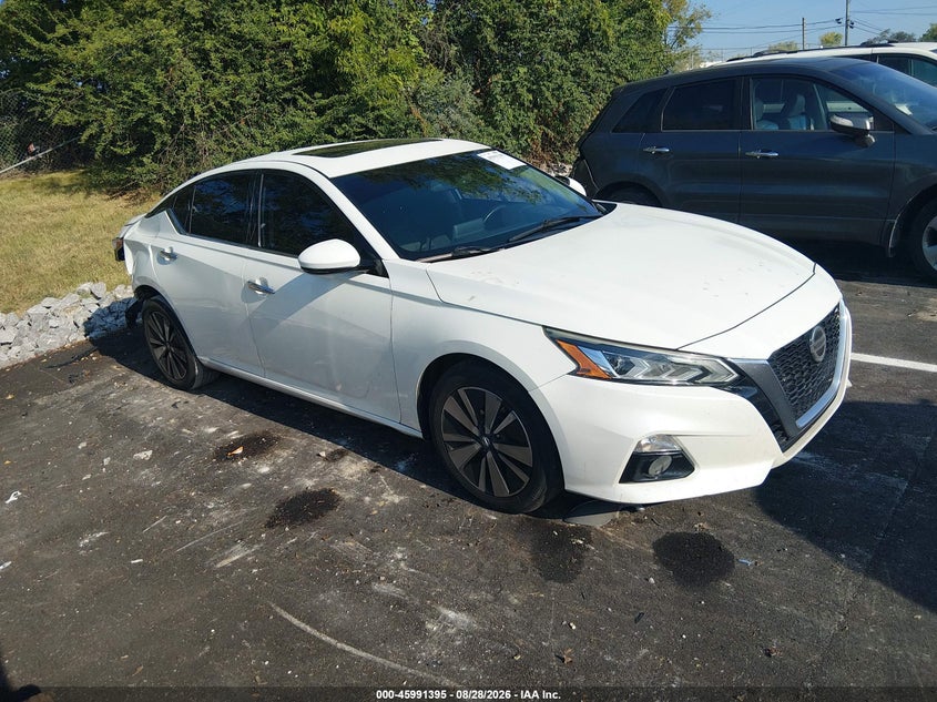 2019 NISSAN ALTIMA auction photo 1