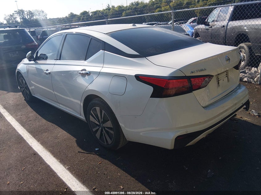 2019 NISSAN ALTIMA auction photo 3