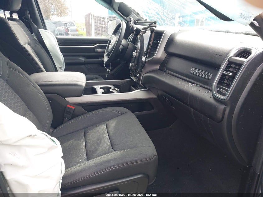 2025 RAM 1500 auction photo 5