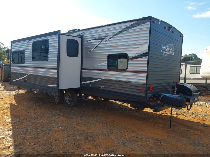 2017 HEARTLAND RV PIONEER SERIES M-300 auction photo 3