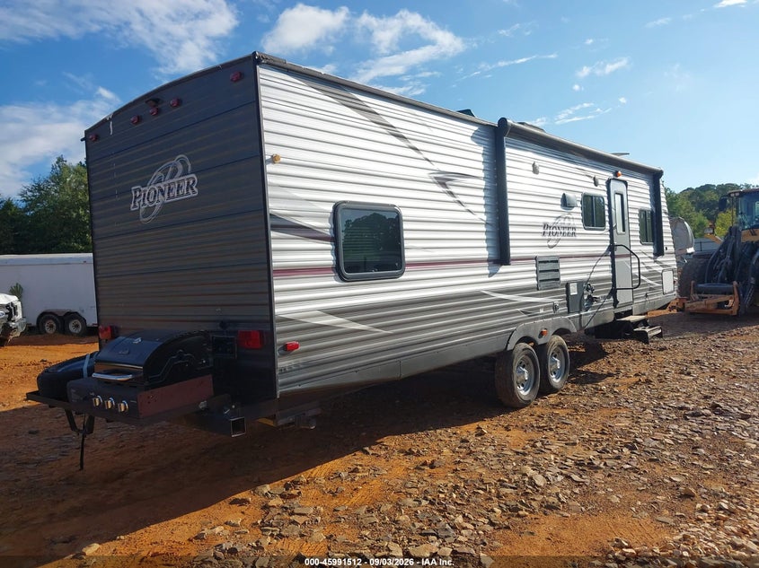 2017 HEARTLAND RV PIONEER SERIES M-300 auction photo 4
