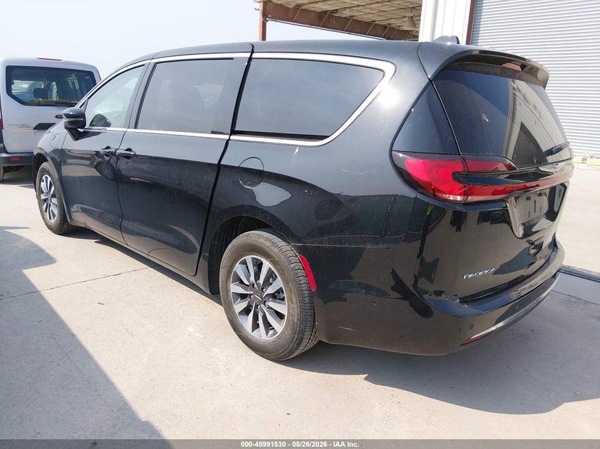 2023 CHRYSLER PACIFICA HYBRID auction photo 3