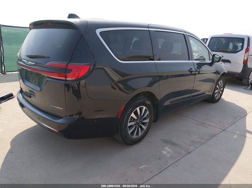 2023 CHRYSLER PACIFICA HYBRID auction photo 4
