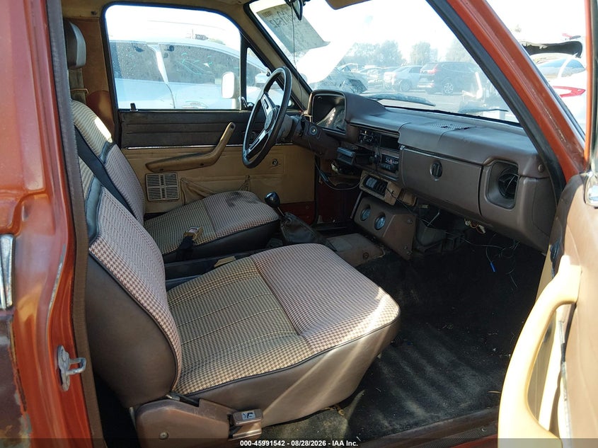 1983 TOYOTA PICKUP