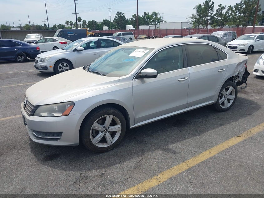2013 VOLKSWAGEN PASSAT auction photo 2