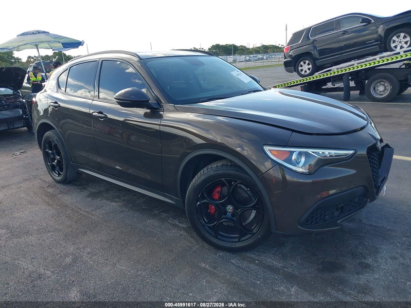 2018 Alfa Romeo Stelvio Sport Awd, Left Front, IAAI, VIN ZASFAKPN3J7B92499