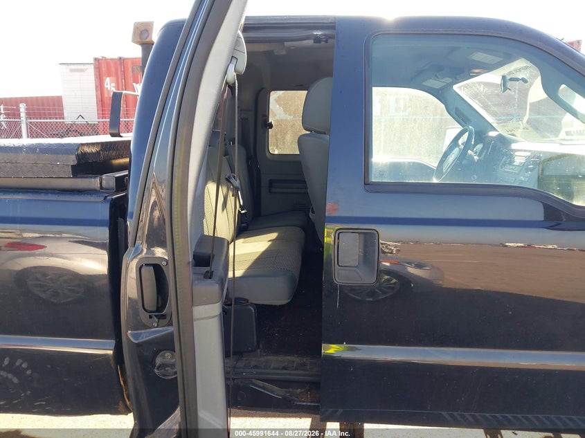 2012 FORD SUPER DUTY F-350 SRW auction photo 8