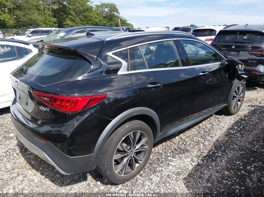 2018 INFINITI QX30 auction photo 4