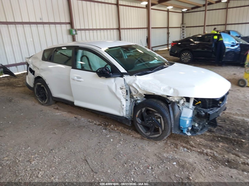 Vin: 3kpfu4de3se063888, lot: 46491010, kia k4 ex 2025 img_1
