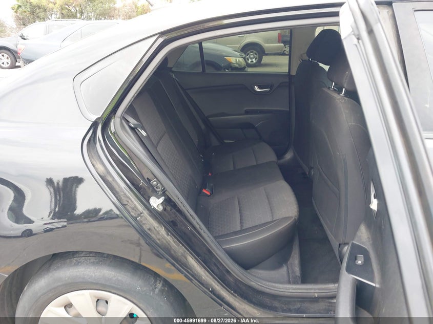 Фото 8 - KIA RIO