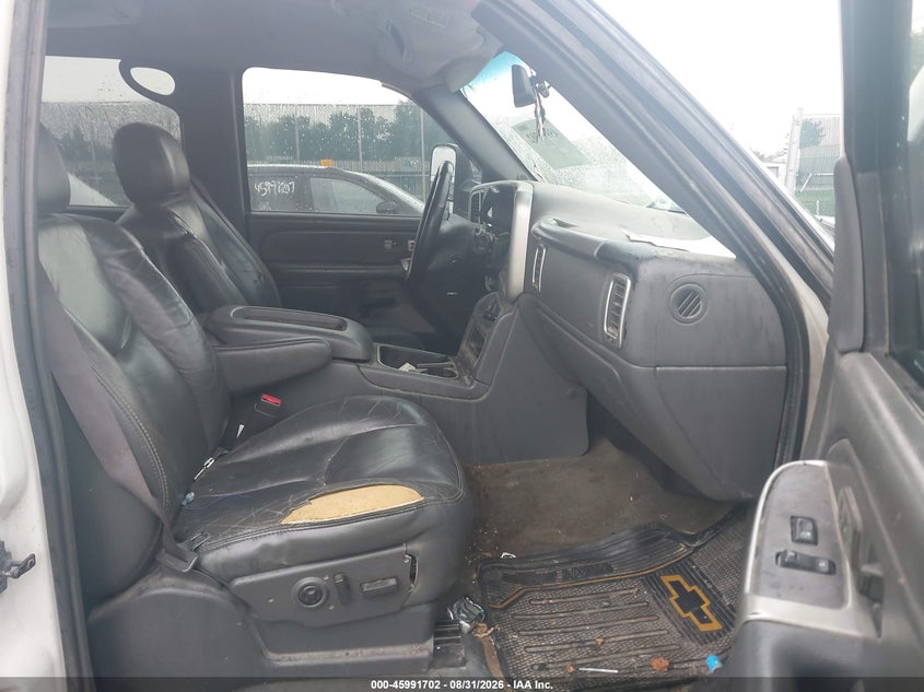 2004 CHEVROLET SILVERADO 2500HD auction photo 5