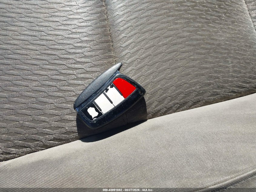 HYUNDAI SANTA FE 2013 VIN 5XYZU3LA1DG010831