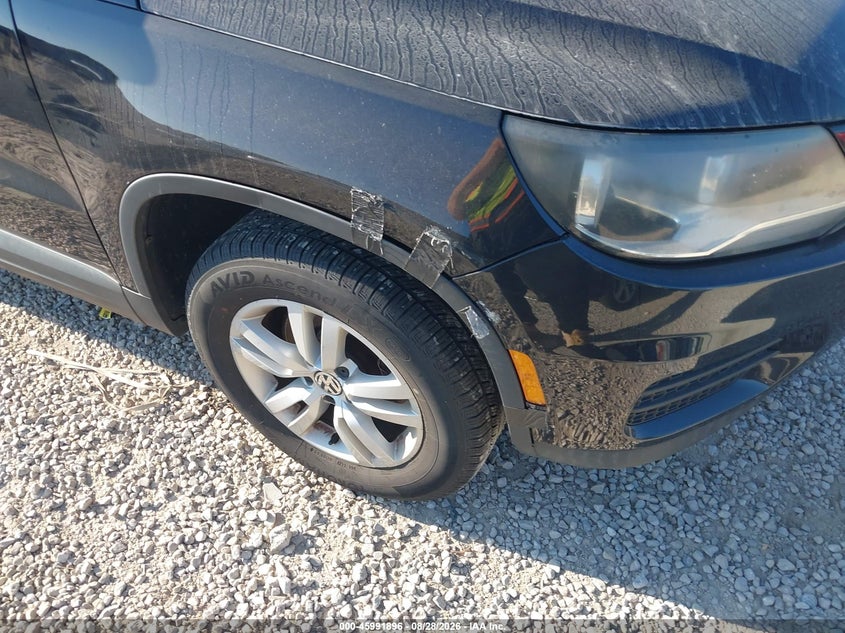 2016 VOLKSWAGEN TIGUAN auction photo 6