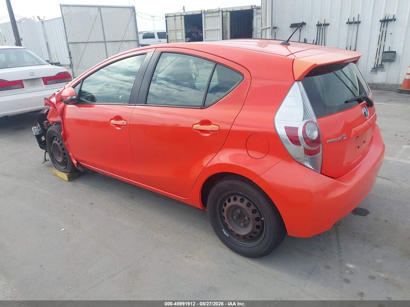 2013 TOYOTA PRIUS C auction photo 3