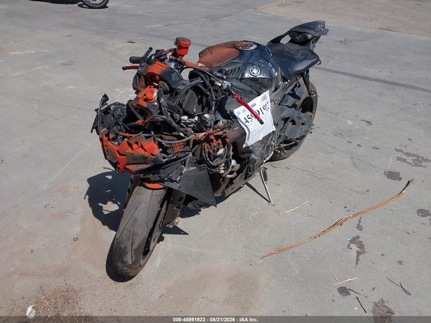 YAMAHA YZFR1 2020
