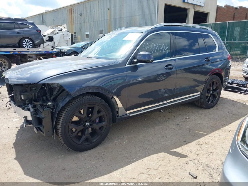 2019 BMW X7, Front End, IAAI, VIN 5UXCX4C5XKLB40079 — photo 2