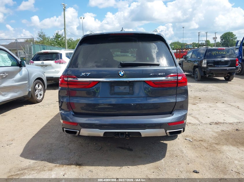 BMW X7 - zdjęcie 17