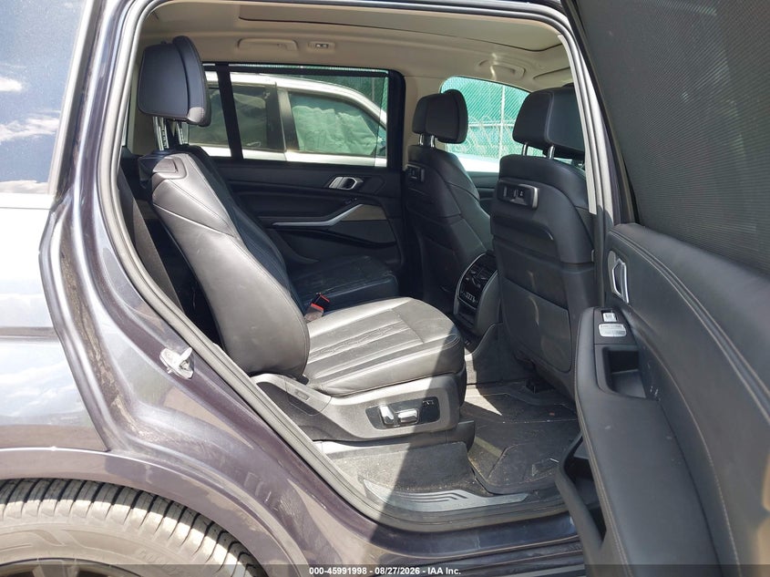 BMW X7 - zdjęcie 8