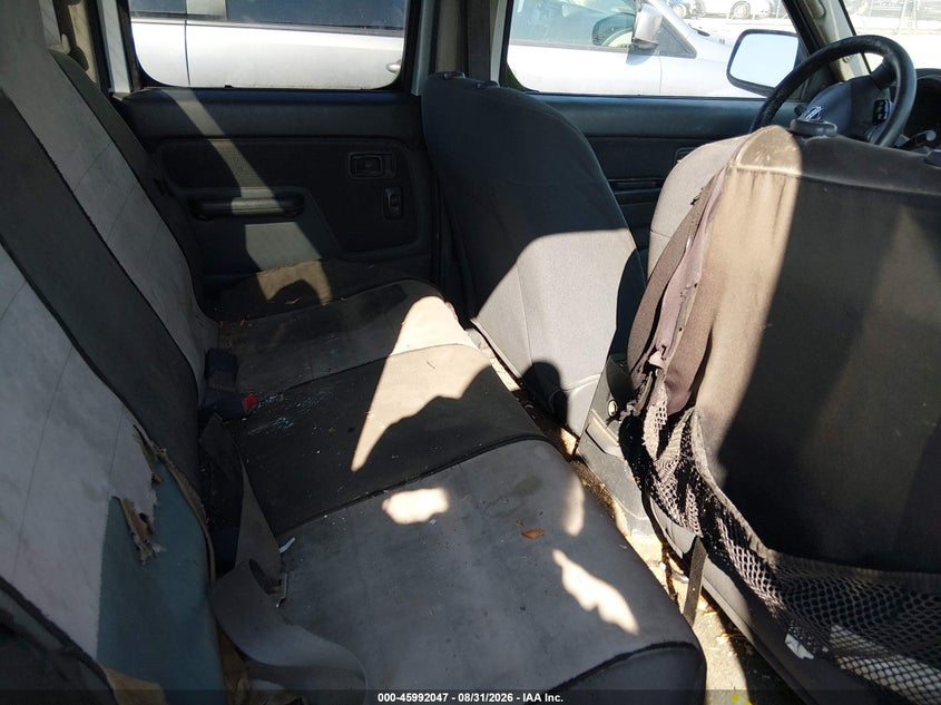 2002 NISSAN FRONTIER auction photo 8