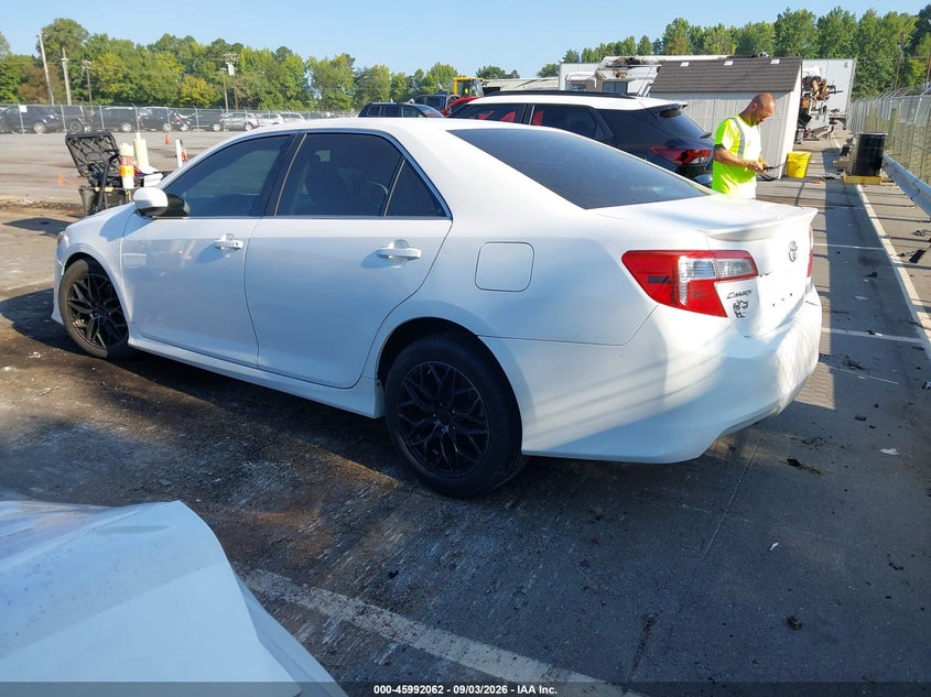 2014 TOYOTA CAMRY auction photo 3