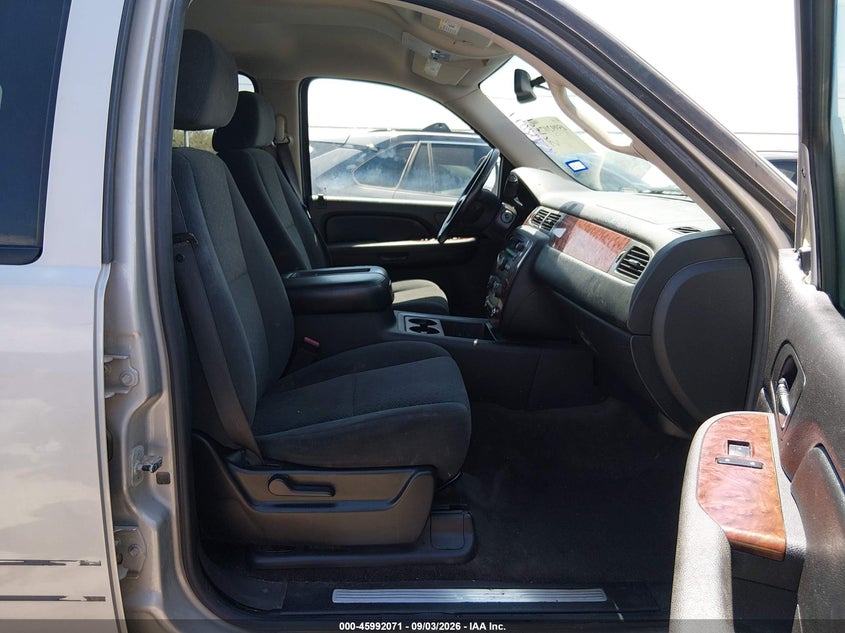 2007 CHEVROLET SUBURBAN 1500 auction photo 5