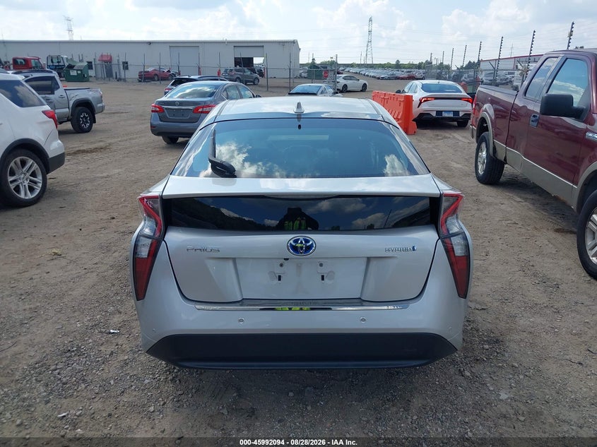 TOYOTA PRIUS - zdjęcie 16
