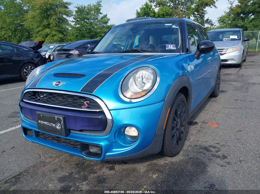 2015 MINI HARDTOP COOPER S · Photo 6