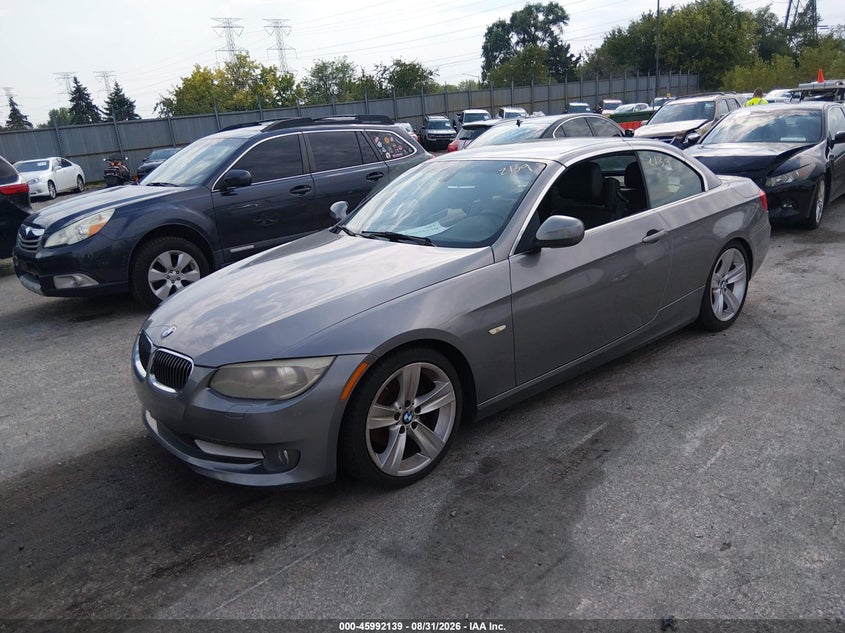 2011 BMW 3er, Normal Wear & Tear, IAAI, VIN WBADW3C56BE539394 — photo 2