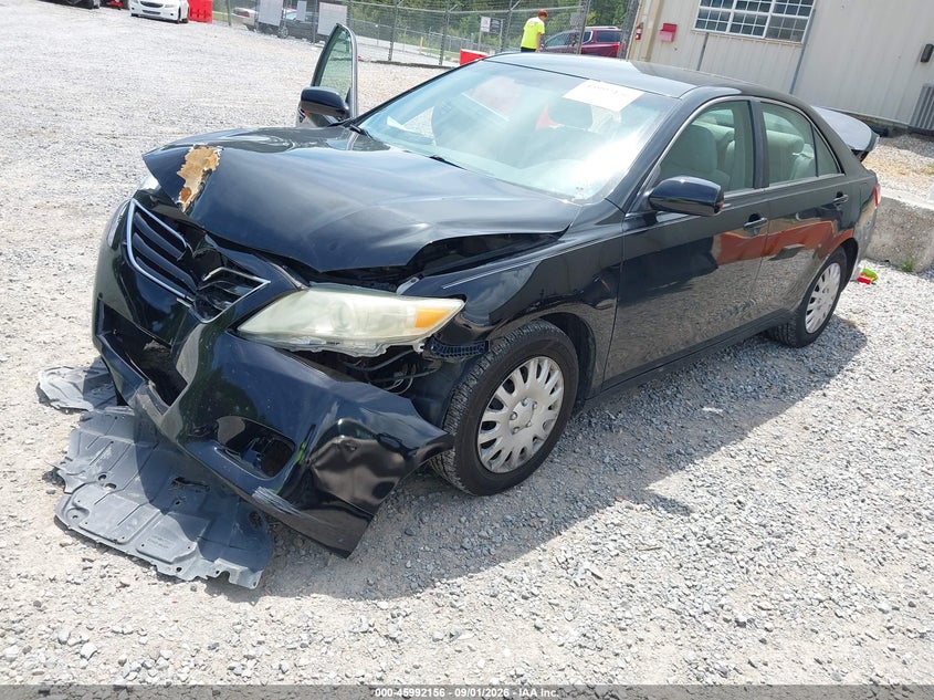 2011 TOYOTA CAMRY auction photo 2