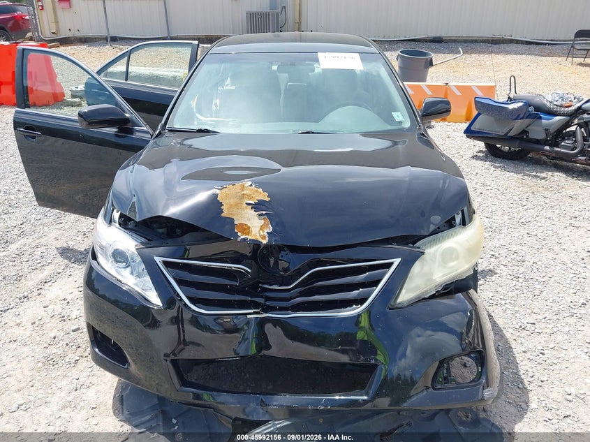 2011 TOYOTA CAMRY auction photo 6
