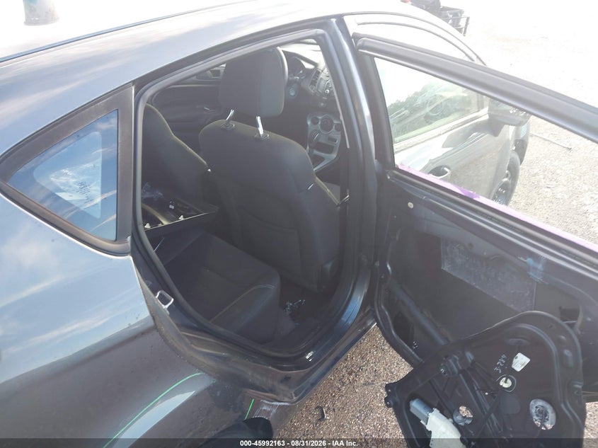 2019 FORD FIESTA auction photo 8