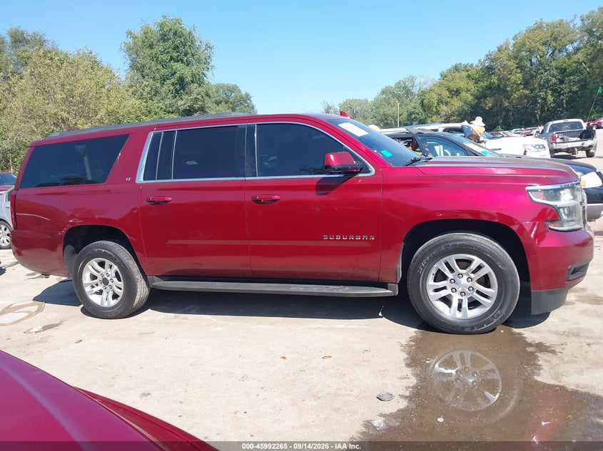 CHEVROLET SUBURBAN - zdjęcie 13