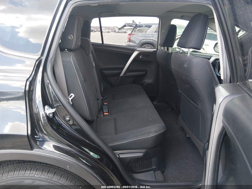 TOYOTA RAV4 HYBRID - zdjęcie 8
