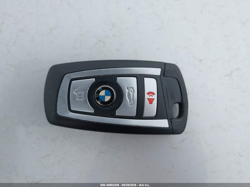 2016 BMW M3 · Фото 11