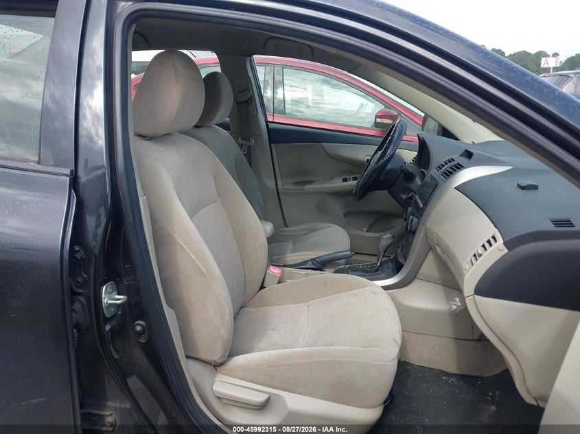 2013 TOYOTA COROLLA auction photo 5