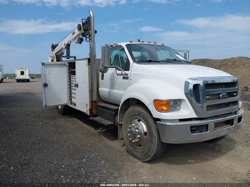 2013 FORD F-750 auction photo 1