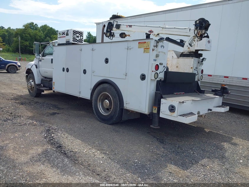 2013 FORD F-750 auction photo 3