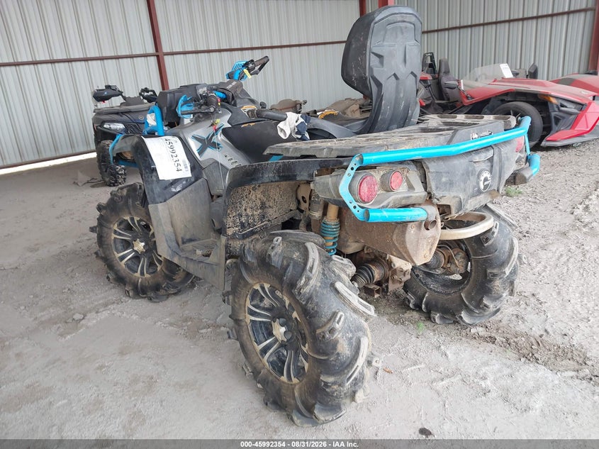 CAN-AM OUTLANDER 2016